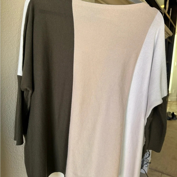 Beulah Sweaters - Trendy Beulah Brand Sweater Size Medium